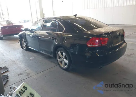 2013 Volkswagen Passat 2.5L Se из США, поврежденный, VIN 1VWBP7A36DC049713